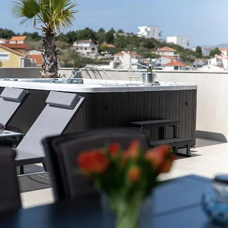 Apartment Penthouse Apartement Majestic Trogir