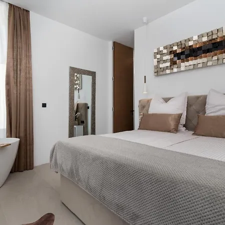 Apartment Penthouse Apartement Majestic