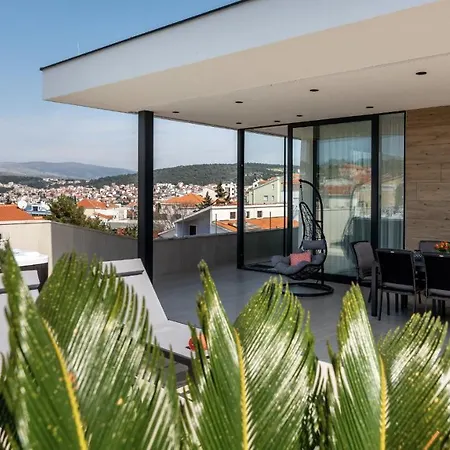 Penthouse Apartement Majestic Apartment *