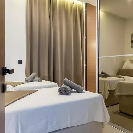 Penthouse Apartement Majestic Apartment *